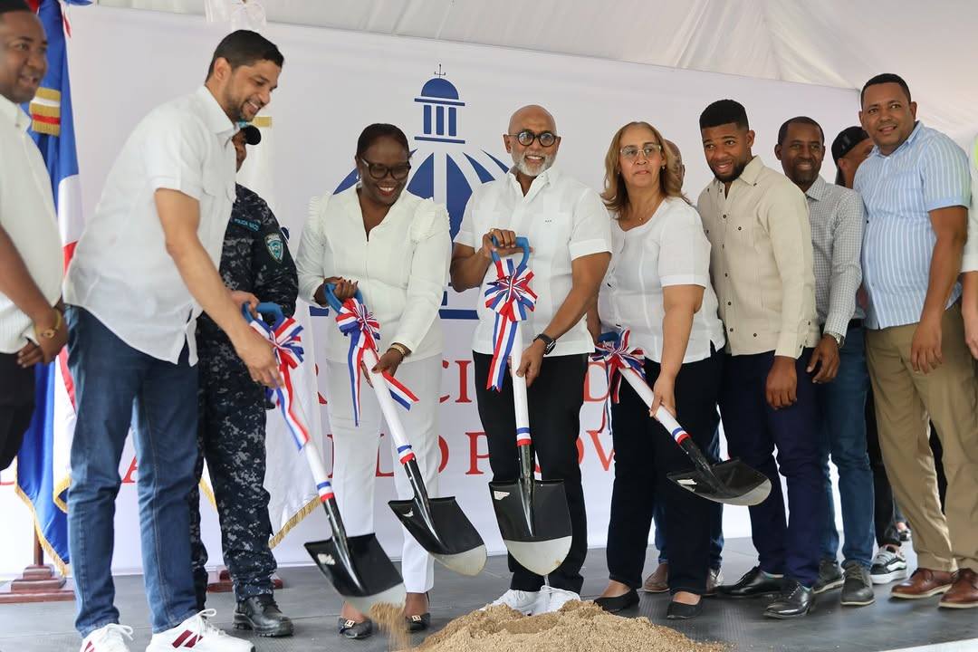 Primer Palazo Construcción Cuartel de Policia Jamey